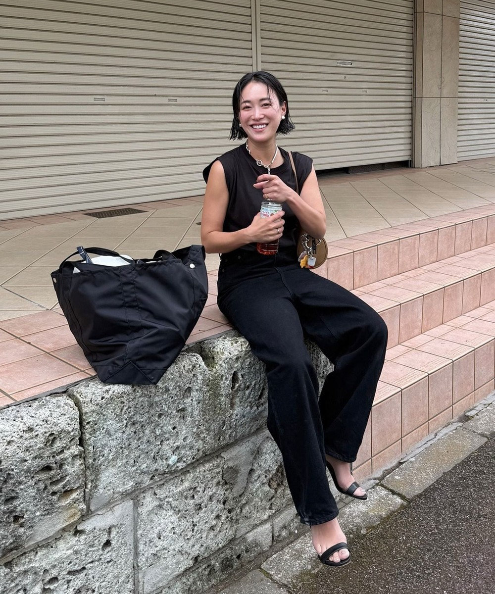 woadblue 石岡真実さん着用 サルエルブレットデニムパンツ ブラック 