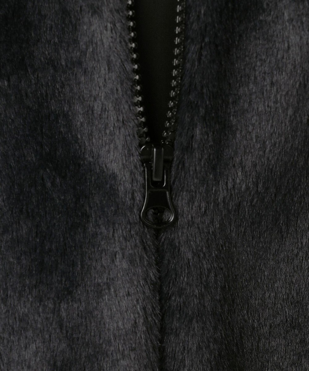 Feroux フード付きフェイクファー パーカー 