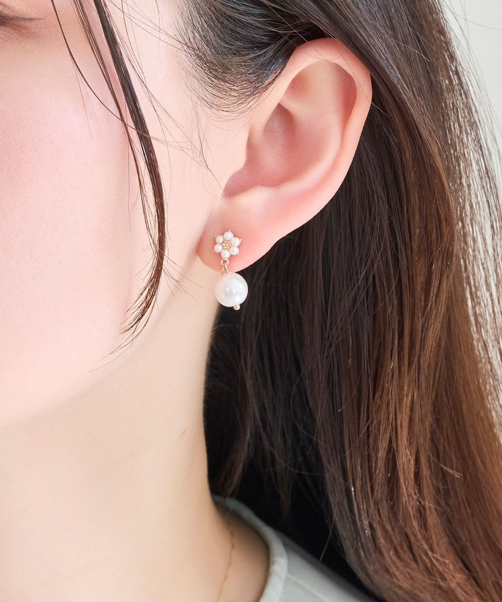 Phoebe 【痛くないシリーズ】フルールパールライトフィットイヤリング　シャンパンゴールド 