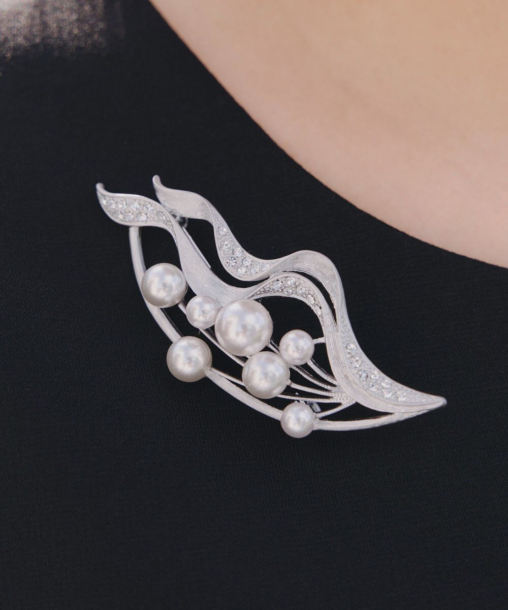 Tiaclasse ウェーブロングパールブローチ 