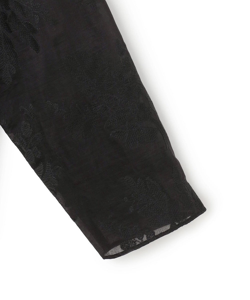 UNFILO L 【前後着用可能の2WAY仕様】ボタニカル エンブロイダリー ブラウス 