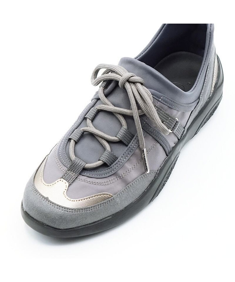 APOM ウォーターレジストレースアップスニーカー 