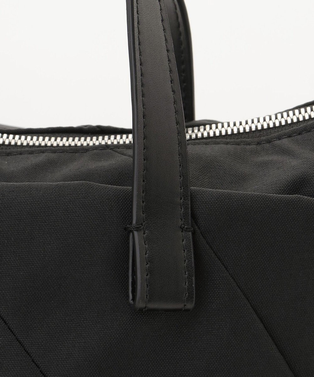 Y'SACCS ストリームラインデイパック 