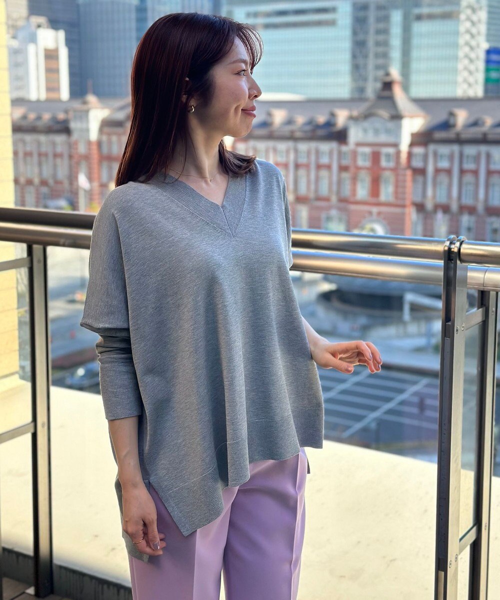 UNFILO 【抗菌防臭】スタイルアップニット NEW Ｖネック 