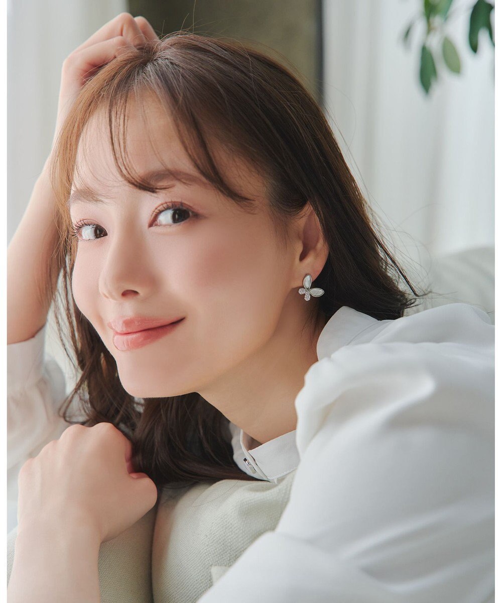 Tiaclasse 【安田美沙子さん着用・金属アレルギー対応】バタフライモチーフピアス 