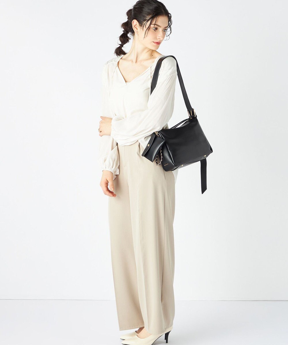 LA BAGAGERIE 【maison vert】 【チェーンチャーム・ミニポーチ付き】2WAYベルトワンショルダー 