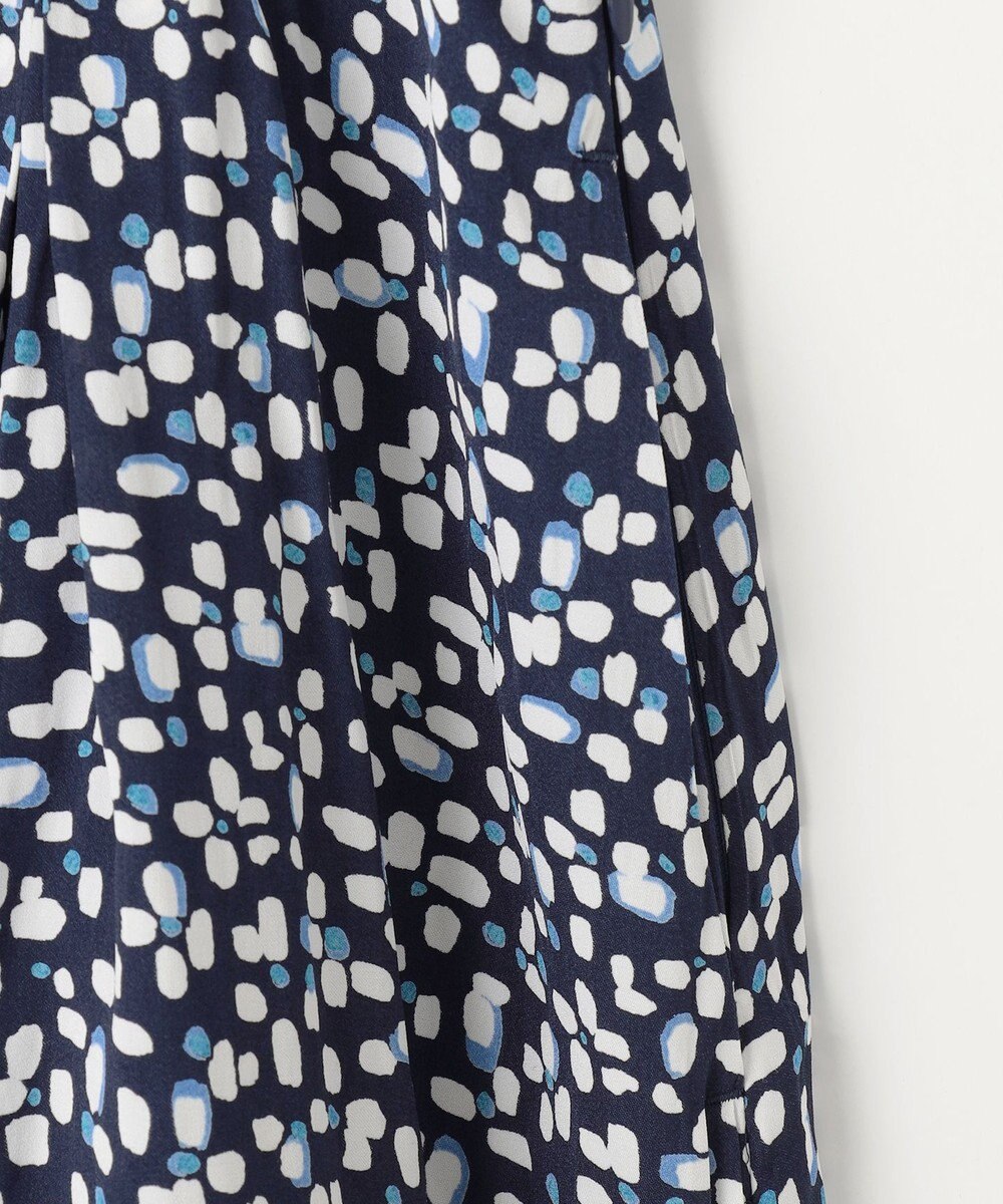 自由区 L 【カタログ掲載・セットアップ対応・洗える】ジオメトリックフラワードットプリント スカート 