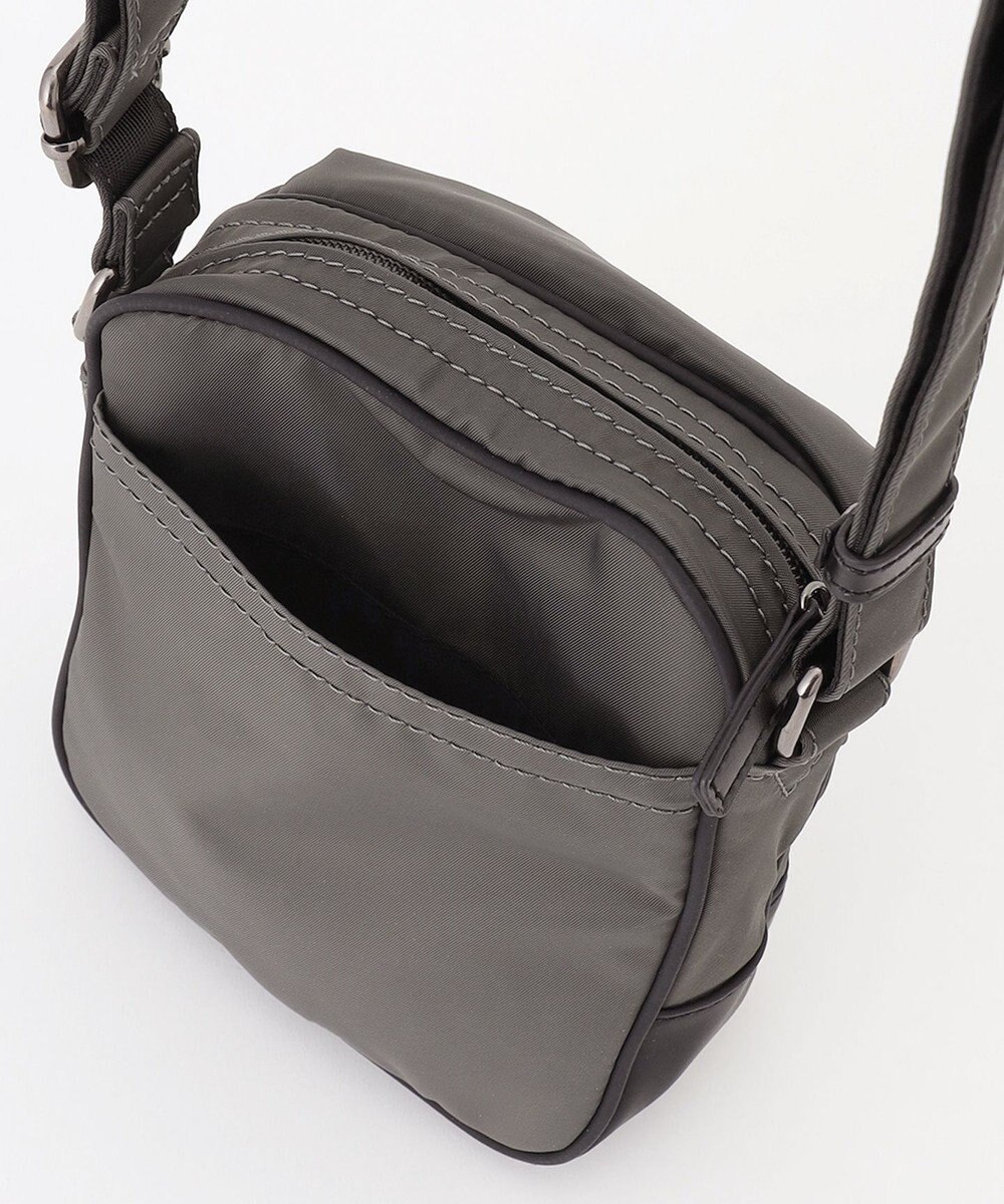 Y'SACCS 【Y’SACCS vous et】ナイロン×ポリウレタン ポシェット 