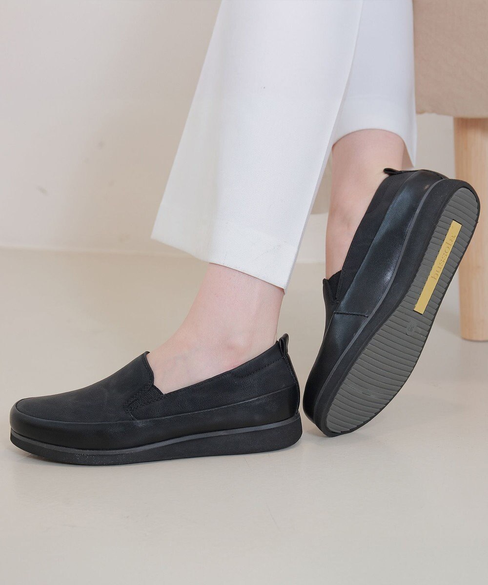 INTER-CHAUSSURES 【BUSSOLA】撥水レザースリッポンスニーカー ブラックヌバック