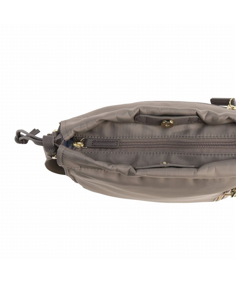 ACE BAGS & LUGGAGE HAyU × ace.  ユッカ ショルダーバッグ 17833 