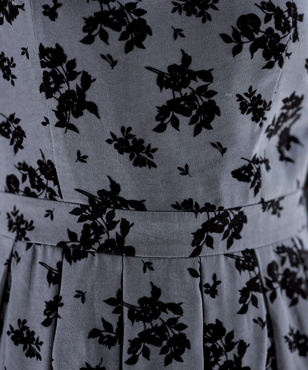 Tiaclasse 【安田美沙子さん着用・洗える】フラワーフロッキーワンピース 