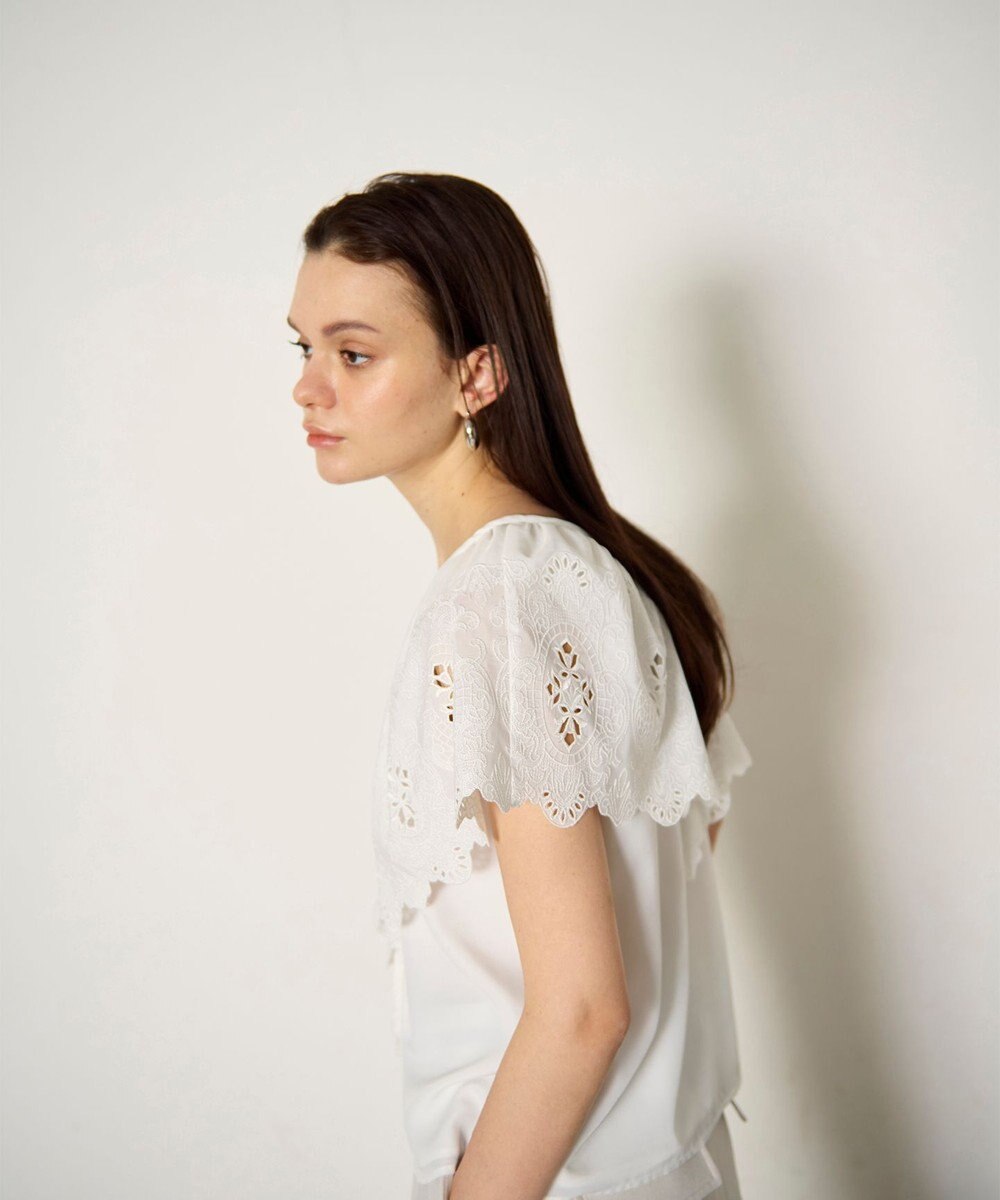 GRACE CONTINENTAL 刺繍ラッフルカラーノースリーブ トップ 