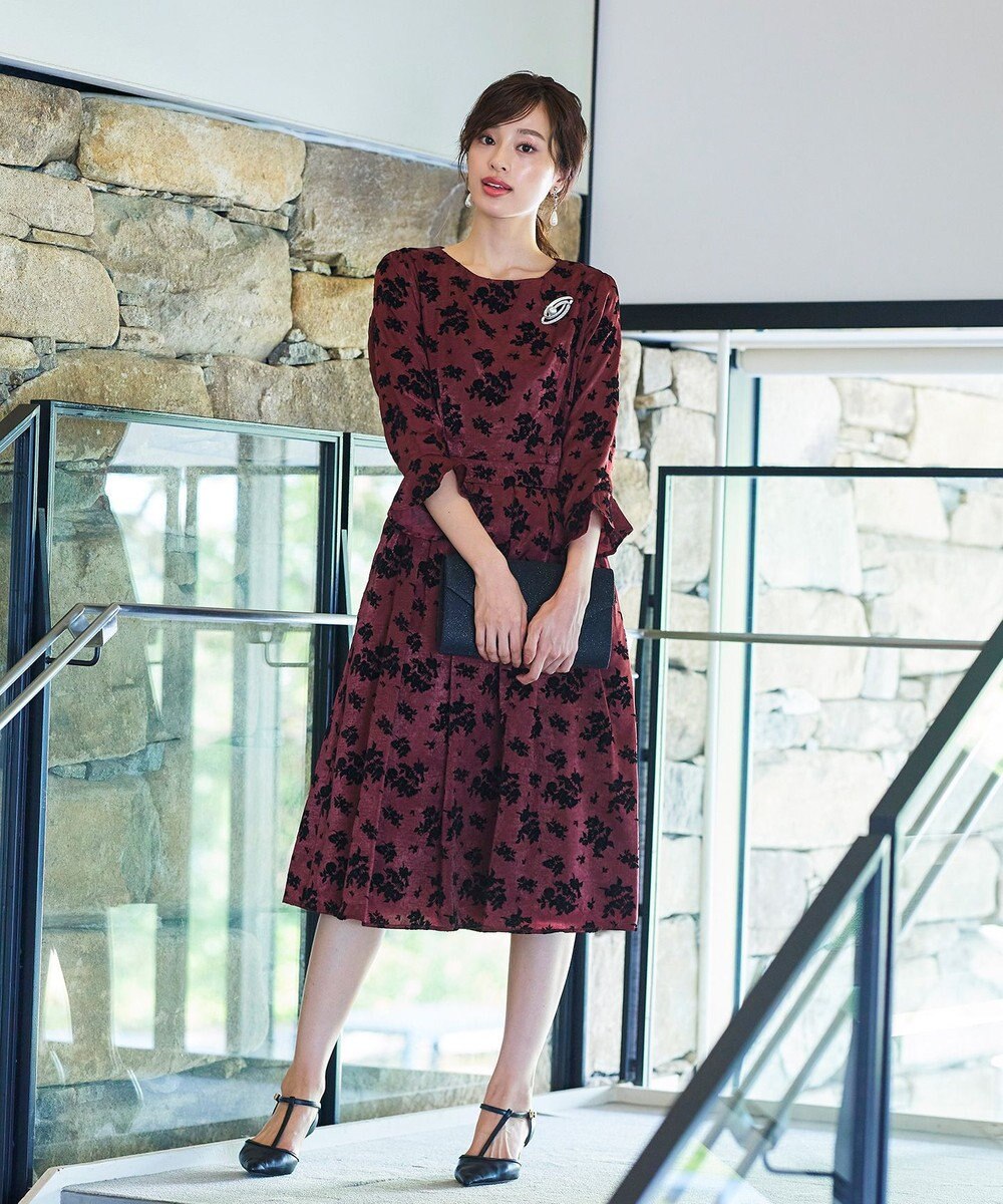 Tiaclasse 【安田美沙子さん着用・洗える】フラワーフロッキーワンピース 