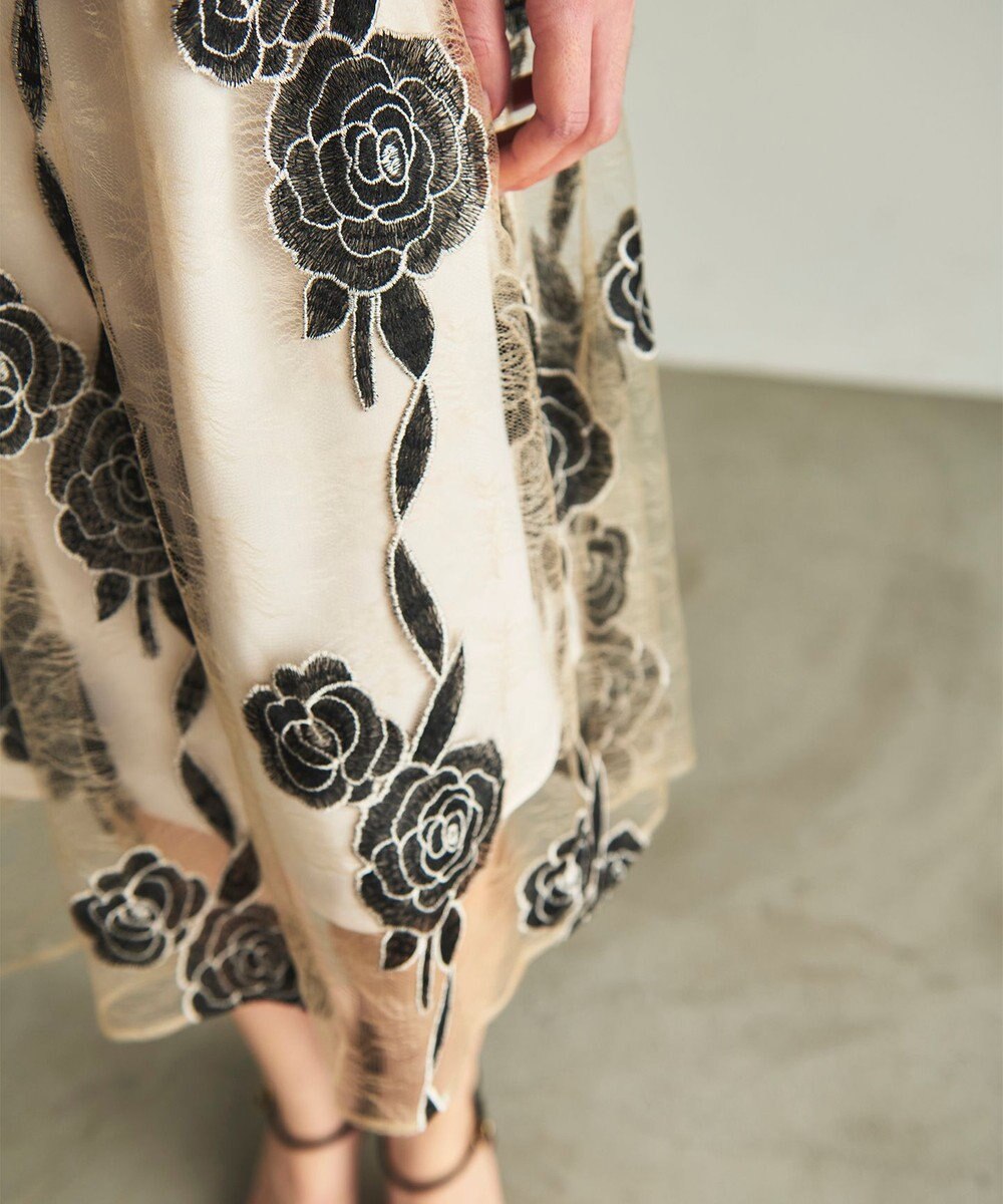 GRACE CONTINENTAL ハイネック刺繍ワンピース 