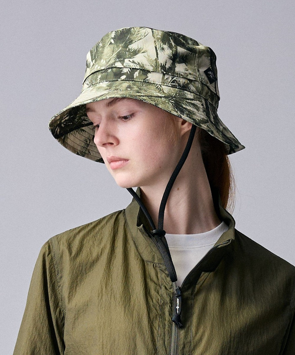 JOSEPH ABBOUD MOUNTAIN 【パッカブル・速乾・ストレッチ】ライトスラブボタニカルプリント 