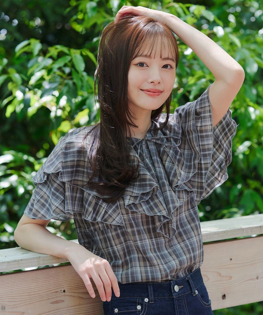 Tiaclasse L 【洗える】チェック柄フリルブラウス 