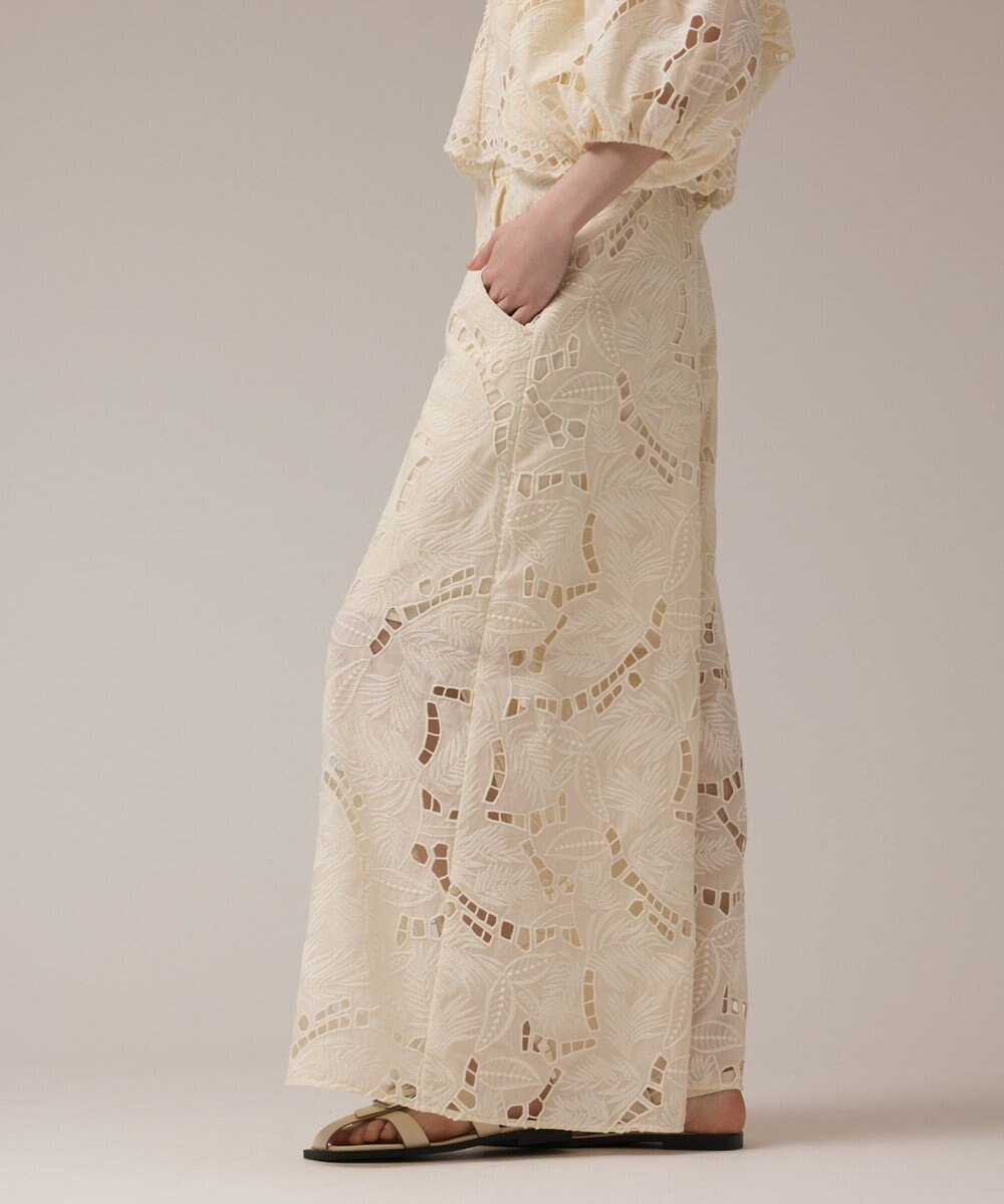 GRACE CONTINENTAL カットワークバギーパンツ 