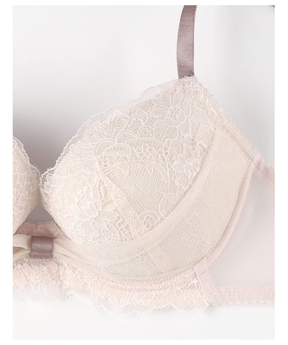 WACOAL 【ファーストリボンブラ】 ブラジャー 【若い世代の体型特徴を考えた設計仕様】 きれいな谷間をメイクしてキープ まるみのあるシルエット レディース BRB409 /ワコール 