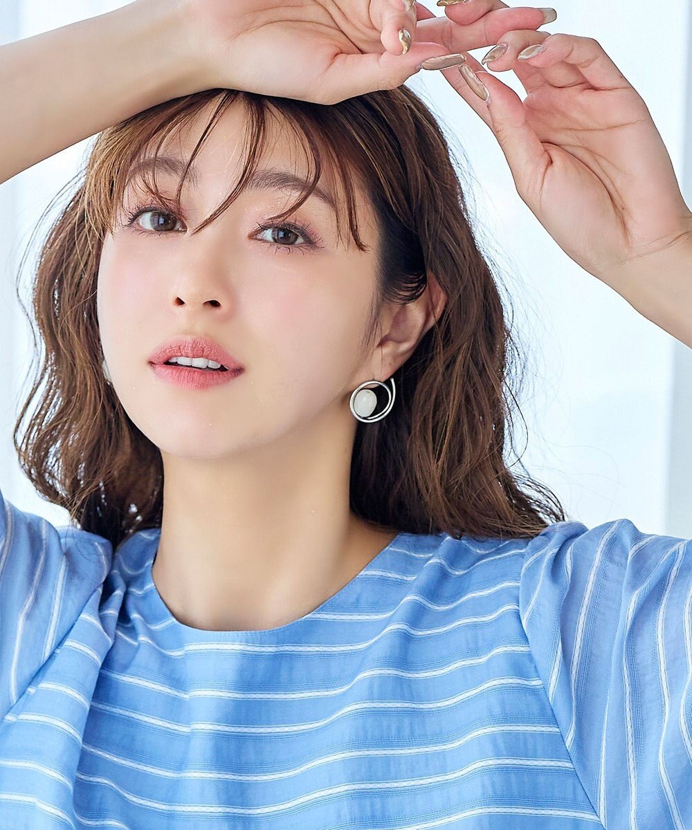 Tiaclasse カラーアクリル＋フープピアス 