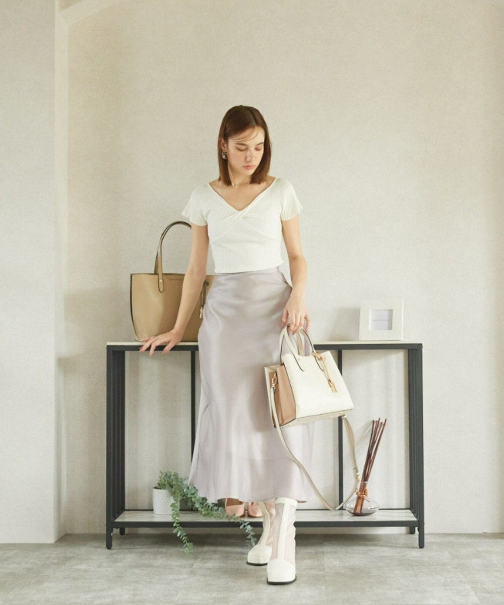 style code 【MERCURYDUO/マーキュリーデュオ】両アオリポケットサイド配色大開き開口 超軽量ハンドバッグ キーチャーム付 