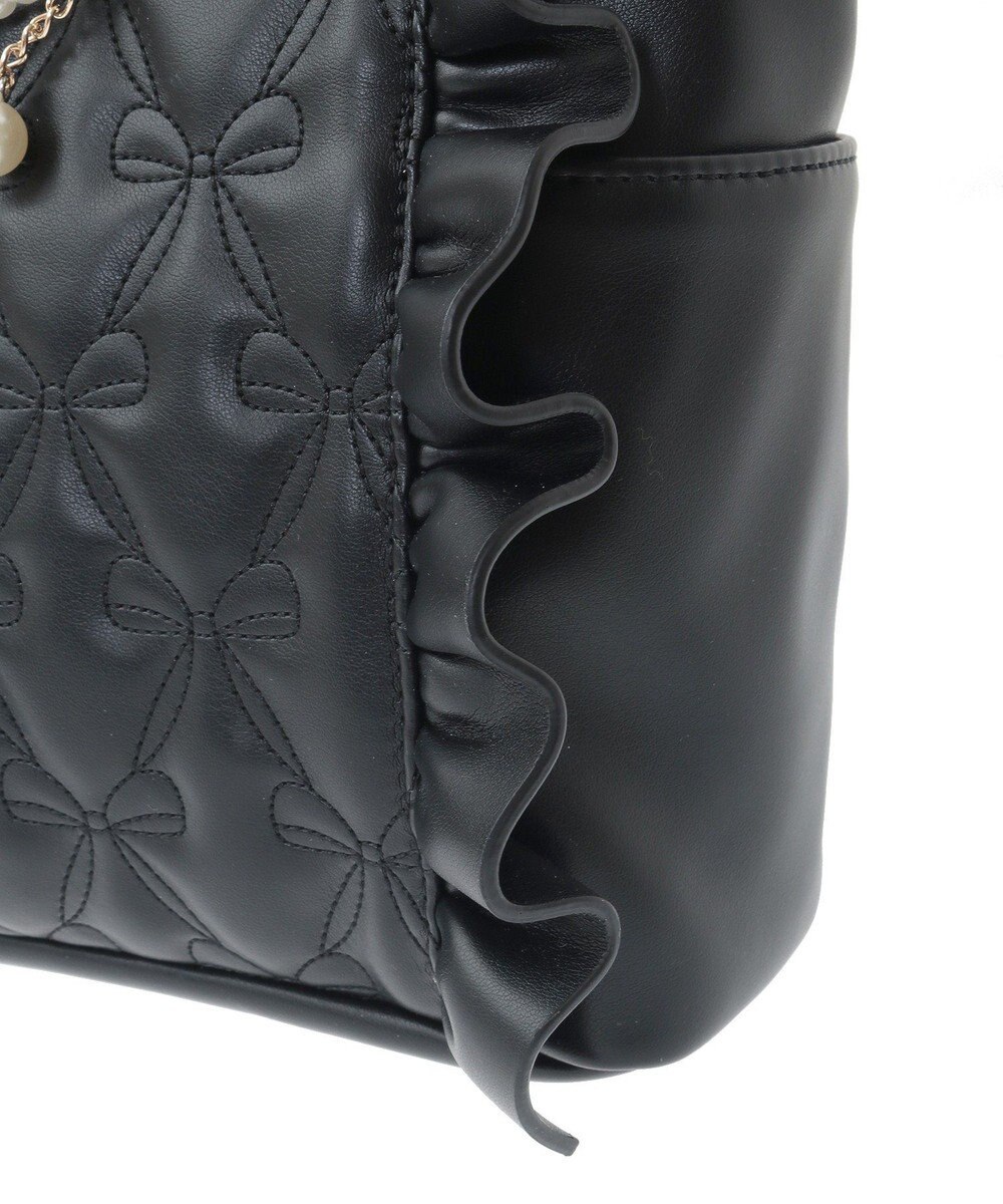 Maison de FLEUR チャーム付きリボンキルティング2Wayトート 