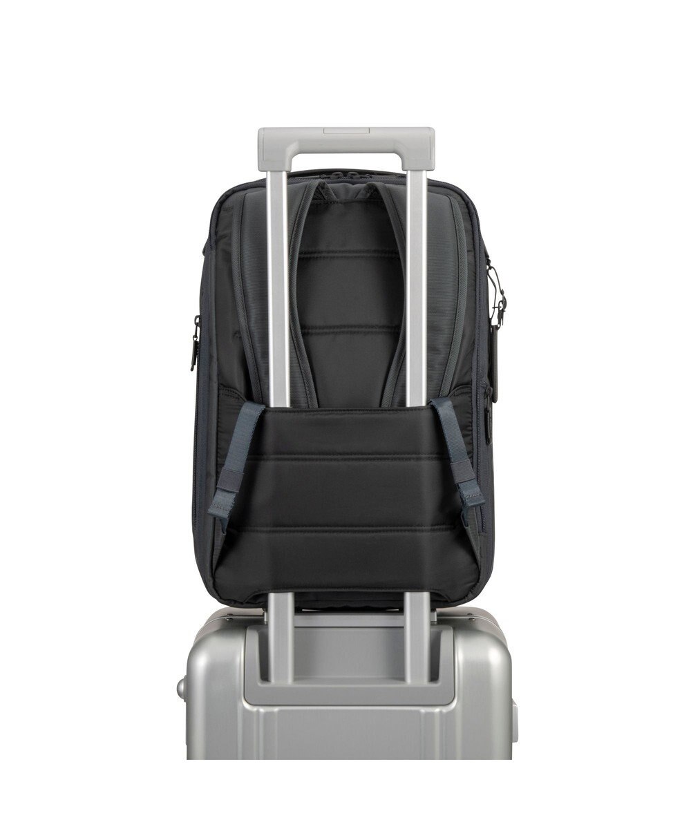 ZERO HALLIBURTON  ＺＥＳＴ３ ビジネスリュック  B4サイズ 15.6インチPC収納 17/21L 2気室 エキスパンド 81731 