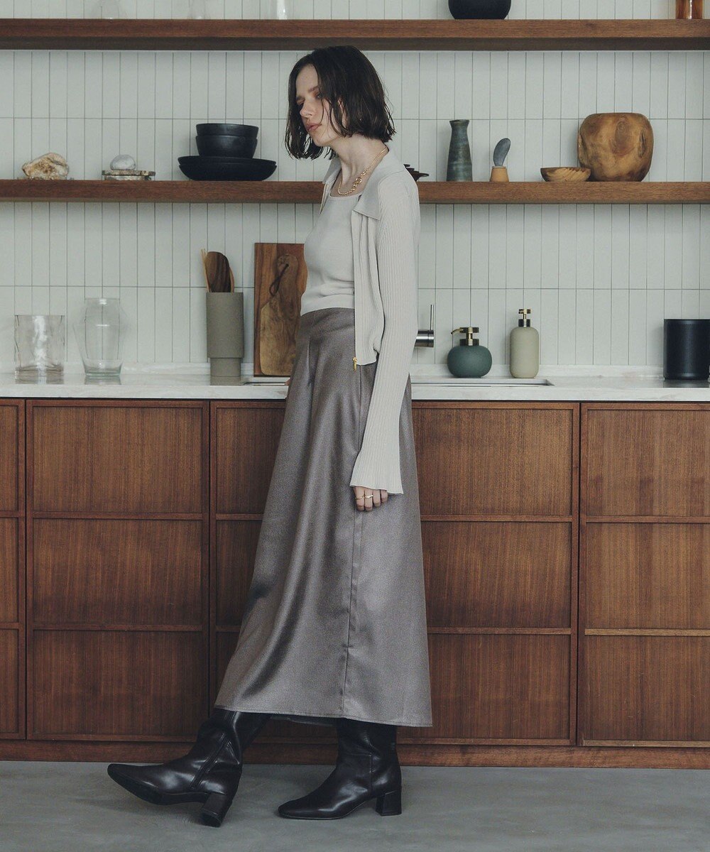 YECCA VECCA シャイニーロングスカート 