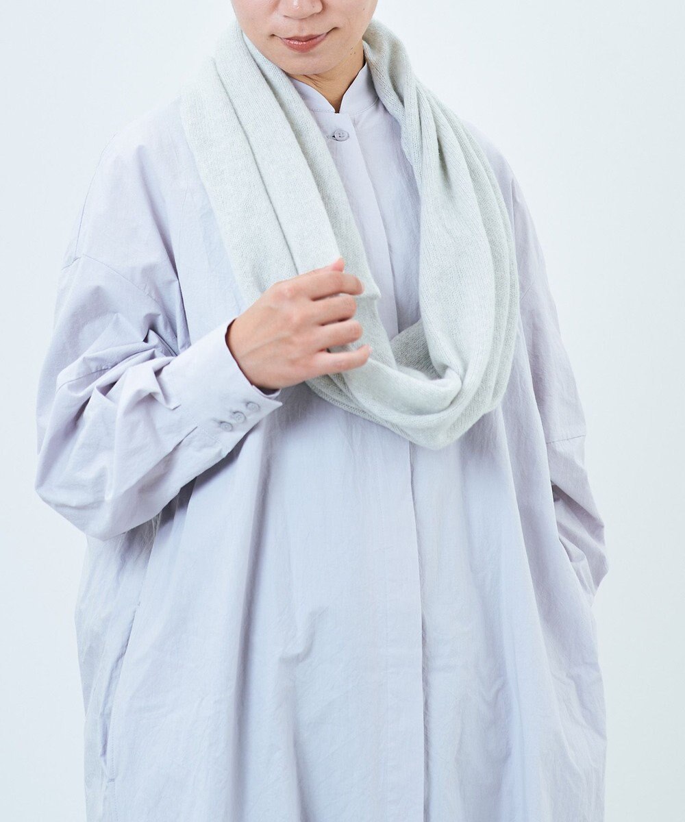 AND WOOL 〈上質な素材と手仕事から生まれた優しいニット〉カシミヤ100%のスヌード 