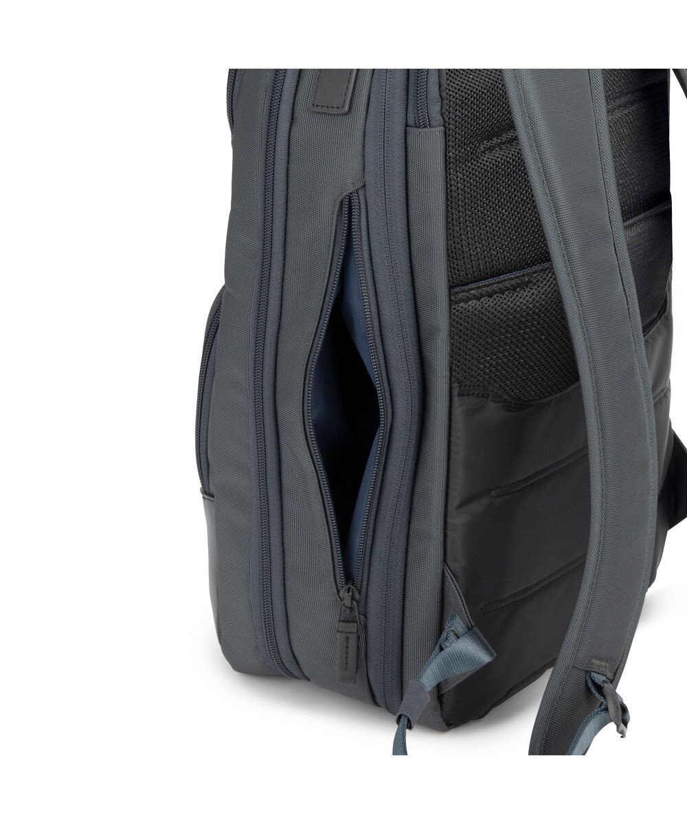 ZERO HALLIBURTON  ＺＥＳＴ３ ビジネスリュック  B4サイズ 15.6インチPC収納 17/21L 2気室 エキスパンド 81731 
