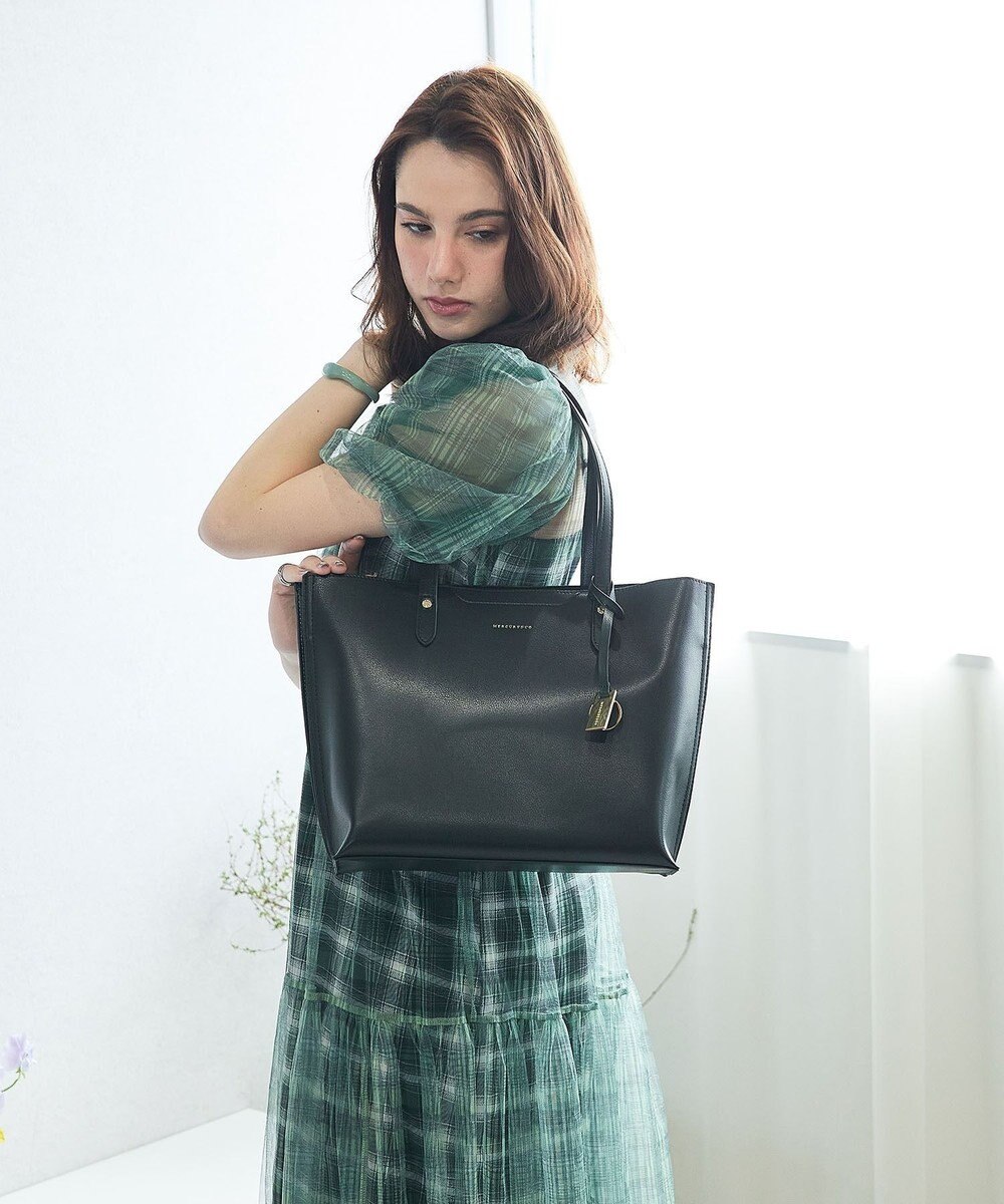 style code 【MERCURYDUO/マーキュリーデュオ】両アオリポケット サイド配色A4トートバッグ　 キーチャーム付 