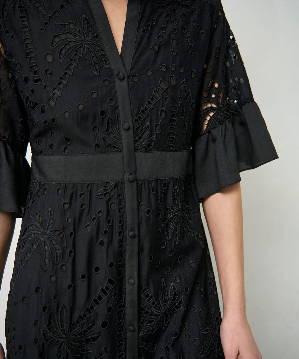 GRACE CONTINENTAL ヤシ柄カットワークワンピース 