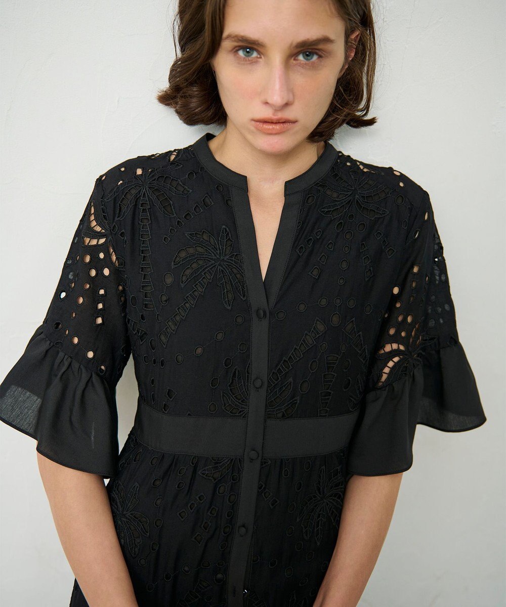 GRACE CONTINENTAL ヤシ柄カットワークワンピース 