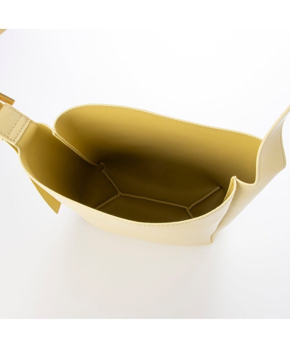 UNBILLION カシュカシュ cachecache / アシンメトリーバックル付きホーボーバッグ 