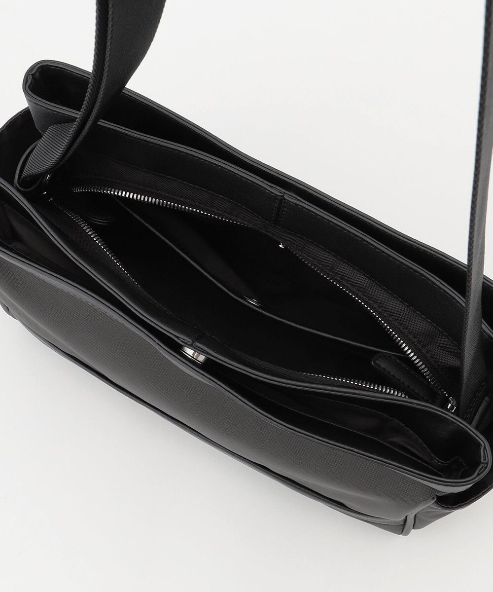 Y'SACCS トラベル ホライズンショルダー 