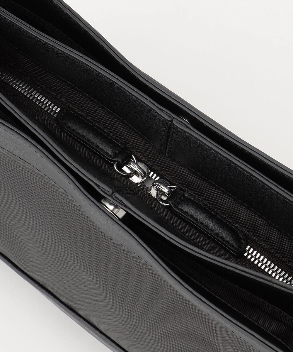 Y'SACCS トラベル ホライズンショルダー 