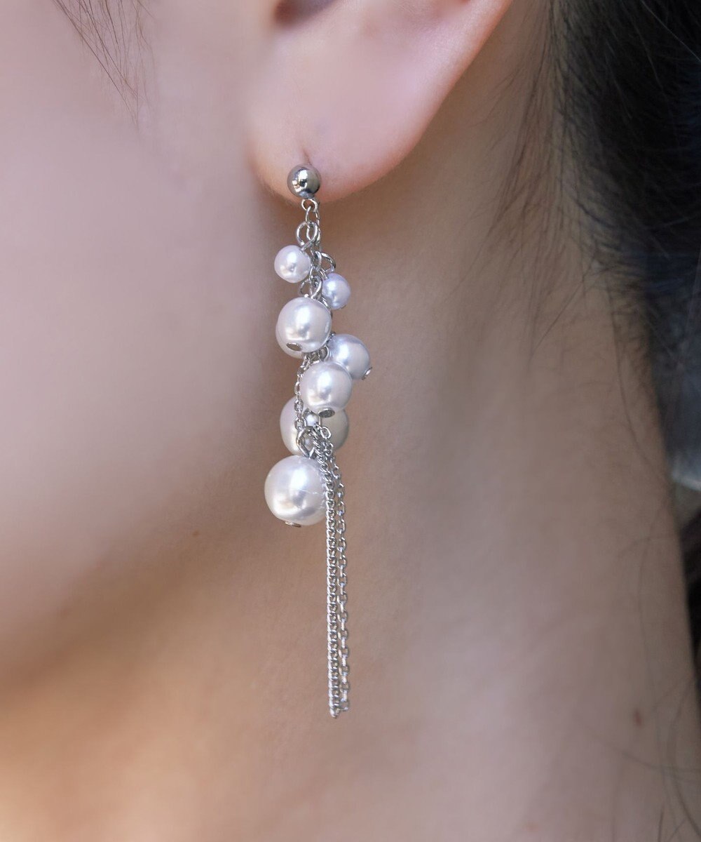 Tiaclasse パール＋タッセルチェーンピアス 