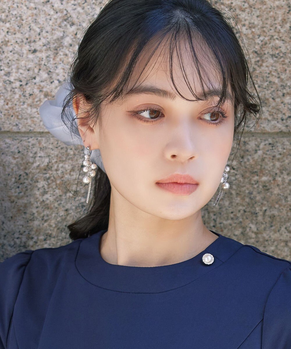 Tiaclasse パール＋タッセルチェーンピアス 