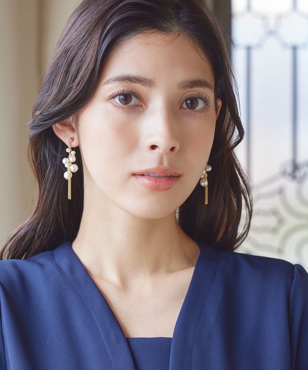 Tiaclasse パール＋タッセルチェーンピアス 