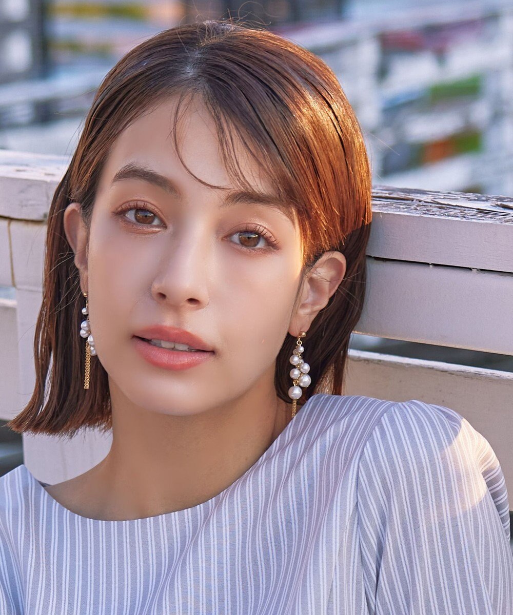 Tiaclasse パール＋タッセルチェーンピアス 