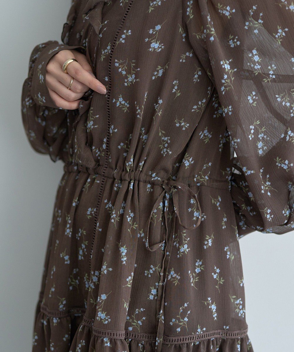 earth music&ecology フラワー楊柳ティアードミニワンピース 