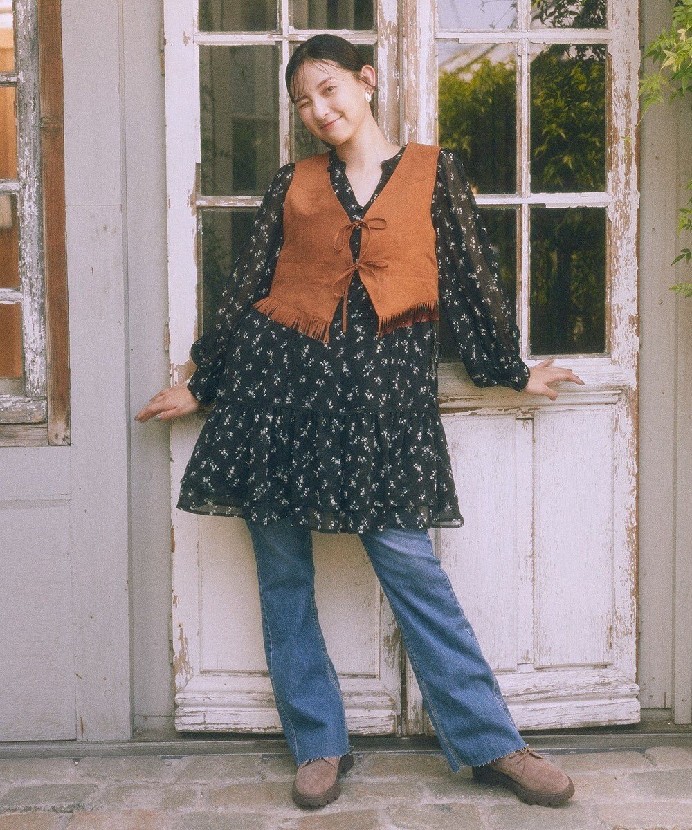 earth music&ecology フラワー楊柳ティアードミニワンピース 