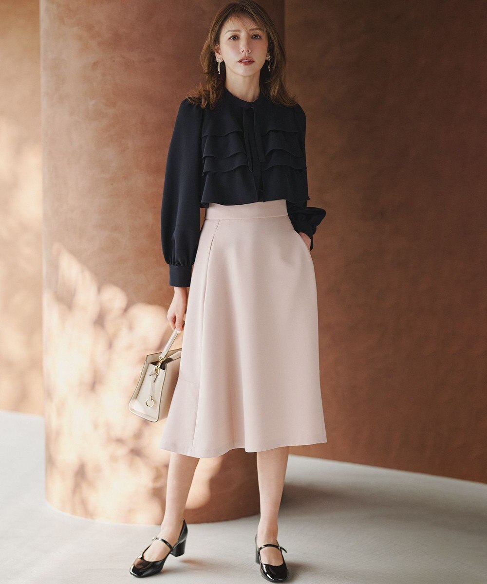 組曲 S 【KUMIKYOKU NAVY】コンフォータブルドレープ フリルブラウス 