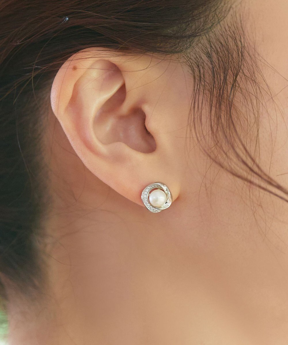 Tiaclasse 【金属アレルギー対応】淡水パールピアス＆ネックレス 