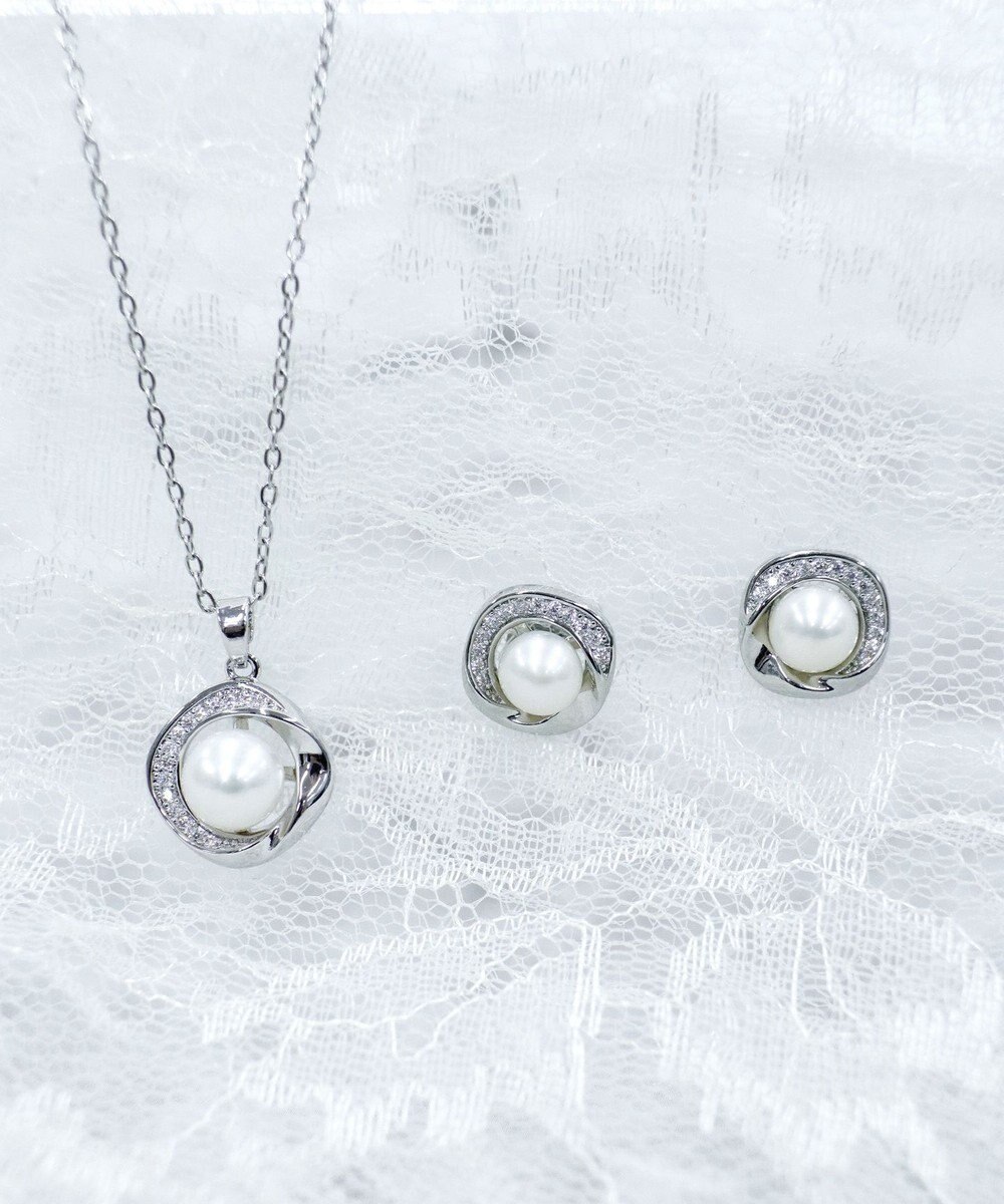 Tiaclasse 【金属アレルギー対応】淡水パールピアス＆ネックレス 