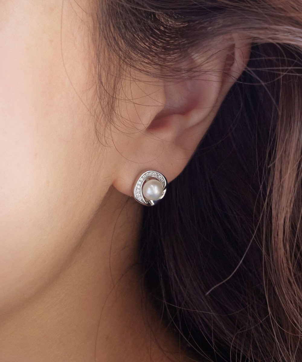 Tiaclasse 【金属アレルギー対応】淡水パールピアス＆ネックレス 