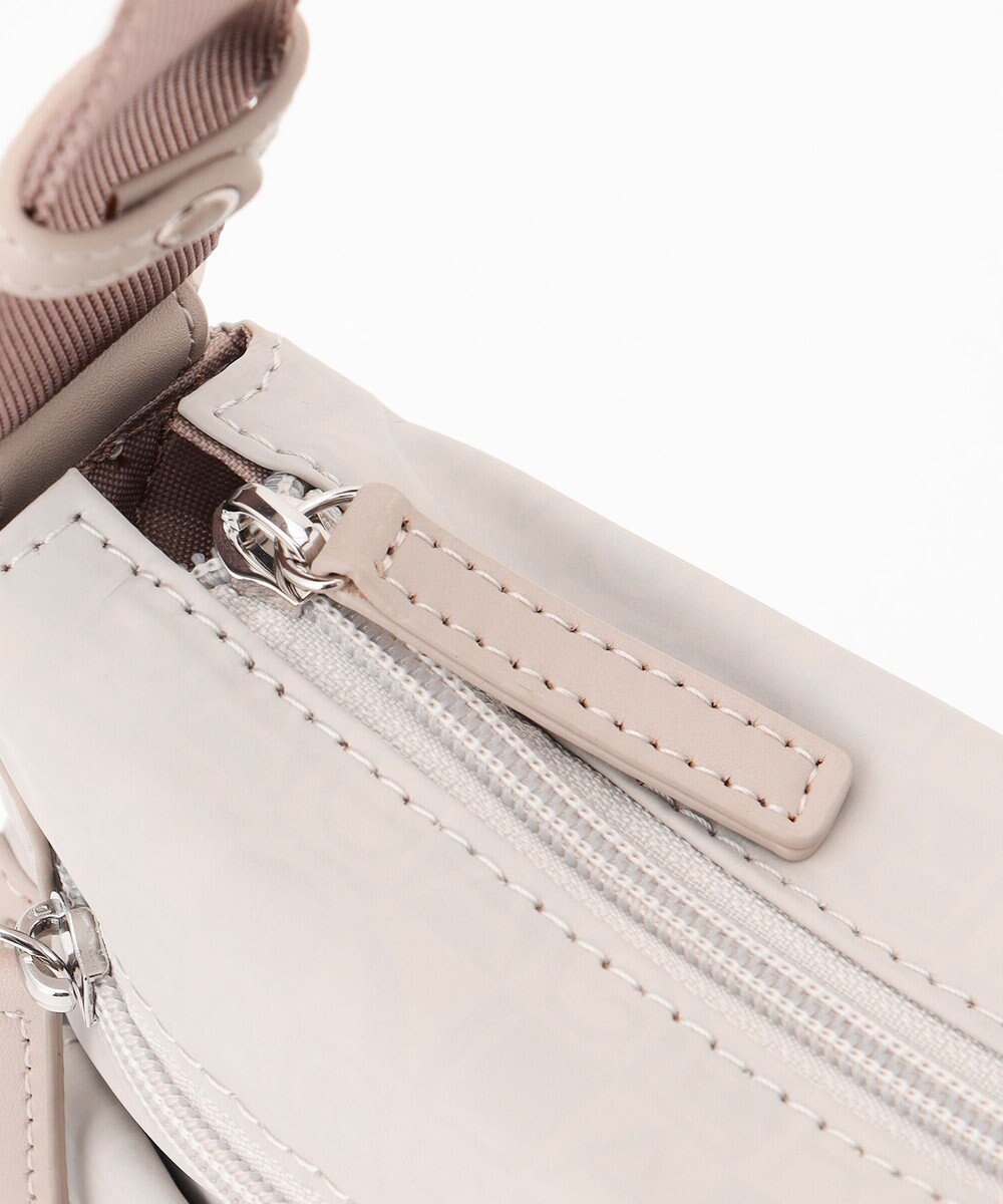 LA BAGAGERIE モノグラム　スクエアナイロンショルダー　Mサイズ 