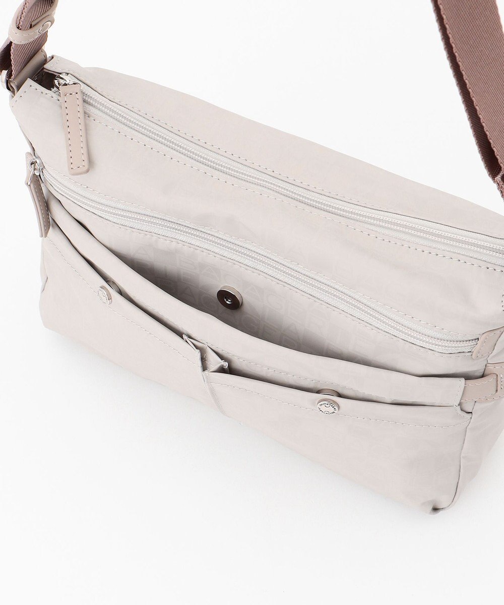 LA BAGAGERIE モノグラム　スクエアナイロンショルダー　Mサイズ 