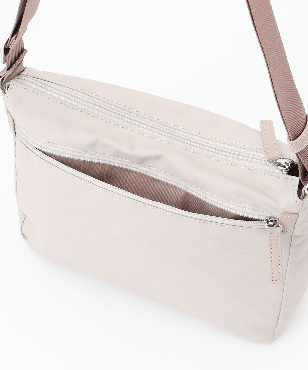 LA BAGAGERIE モノグラム　スクエアナイロンショルダー　Mサイズ 