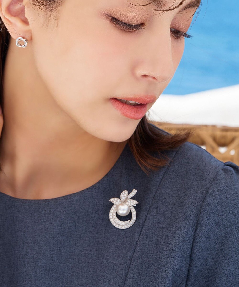 Tiaclasse ミニクリスタルブローチ 