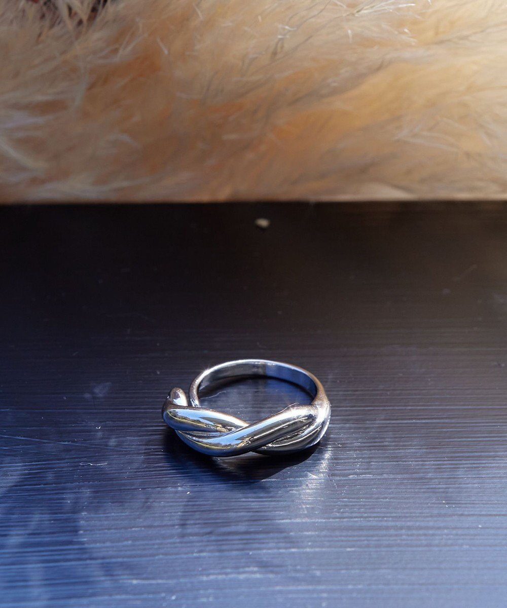 Tiaclasse ツイストモチーフリング 